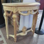 739 4529 CONSOLE TABLE